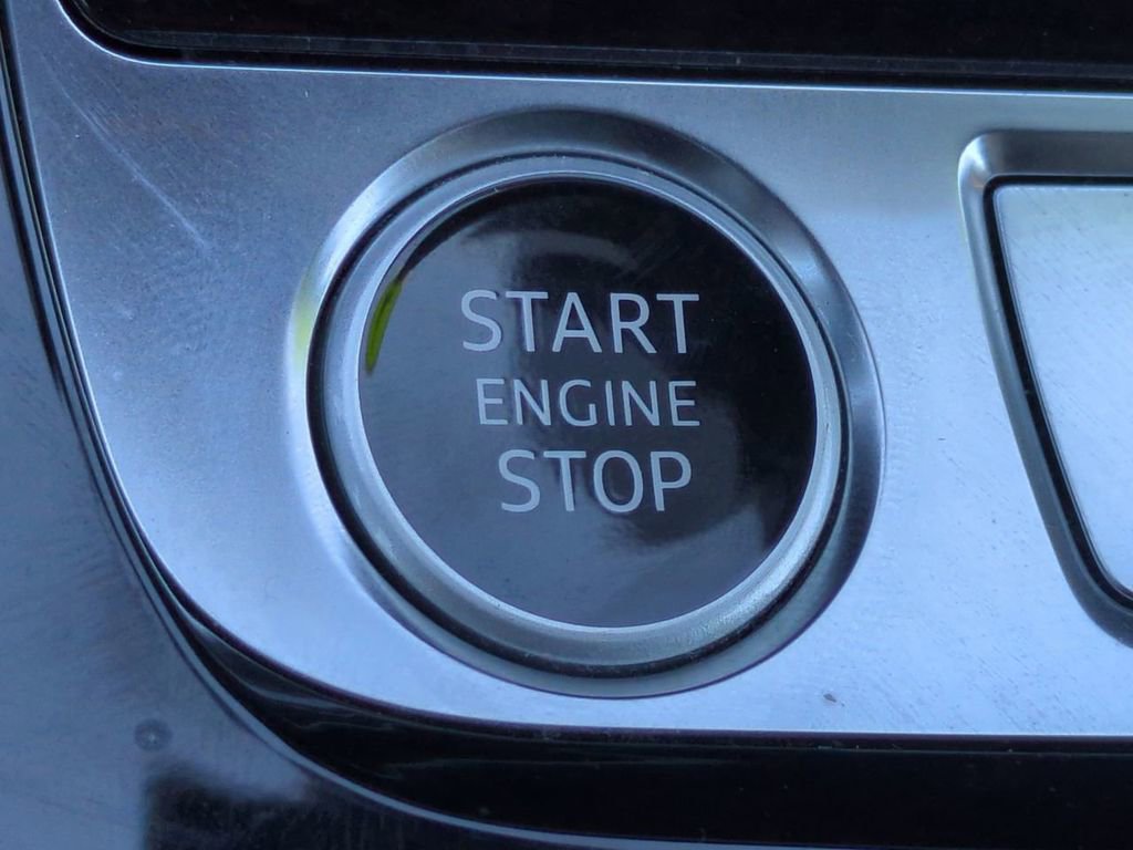 Used 2021 Audi Q8 Prestige w/ Prestige Package image 29