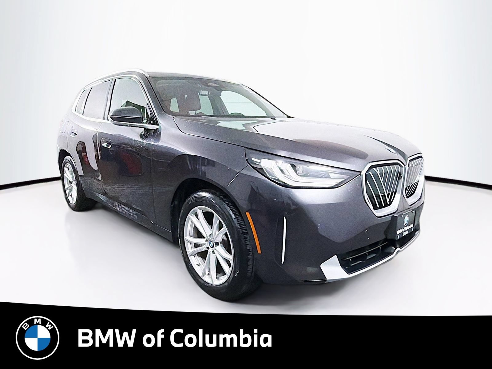 Used 2025 BMW X3 xDrive30i w/ Premium Package AWD/4WD image 1