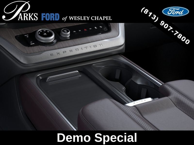 New 2026 Ford Expedition Max Platinum w/ Platinum Ultimate Package AWD/4WD image 15