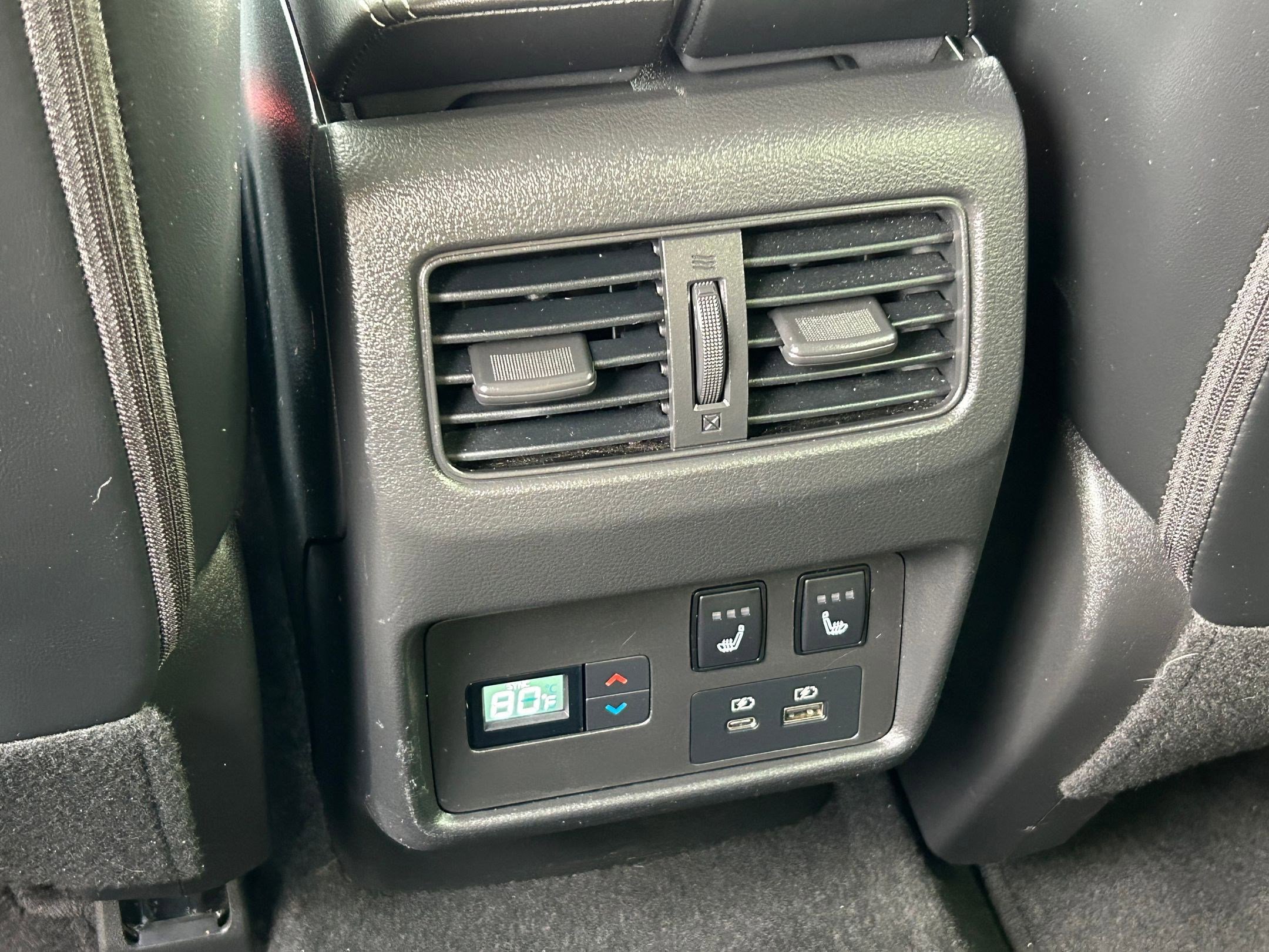 Used 2023 Nissan Rogue Platinum w/ Platinum Premium Package image 30