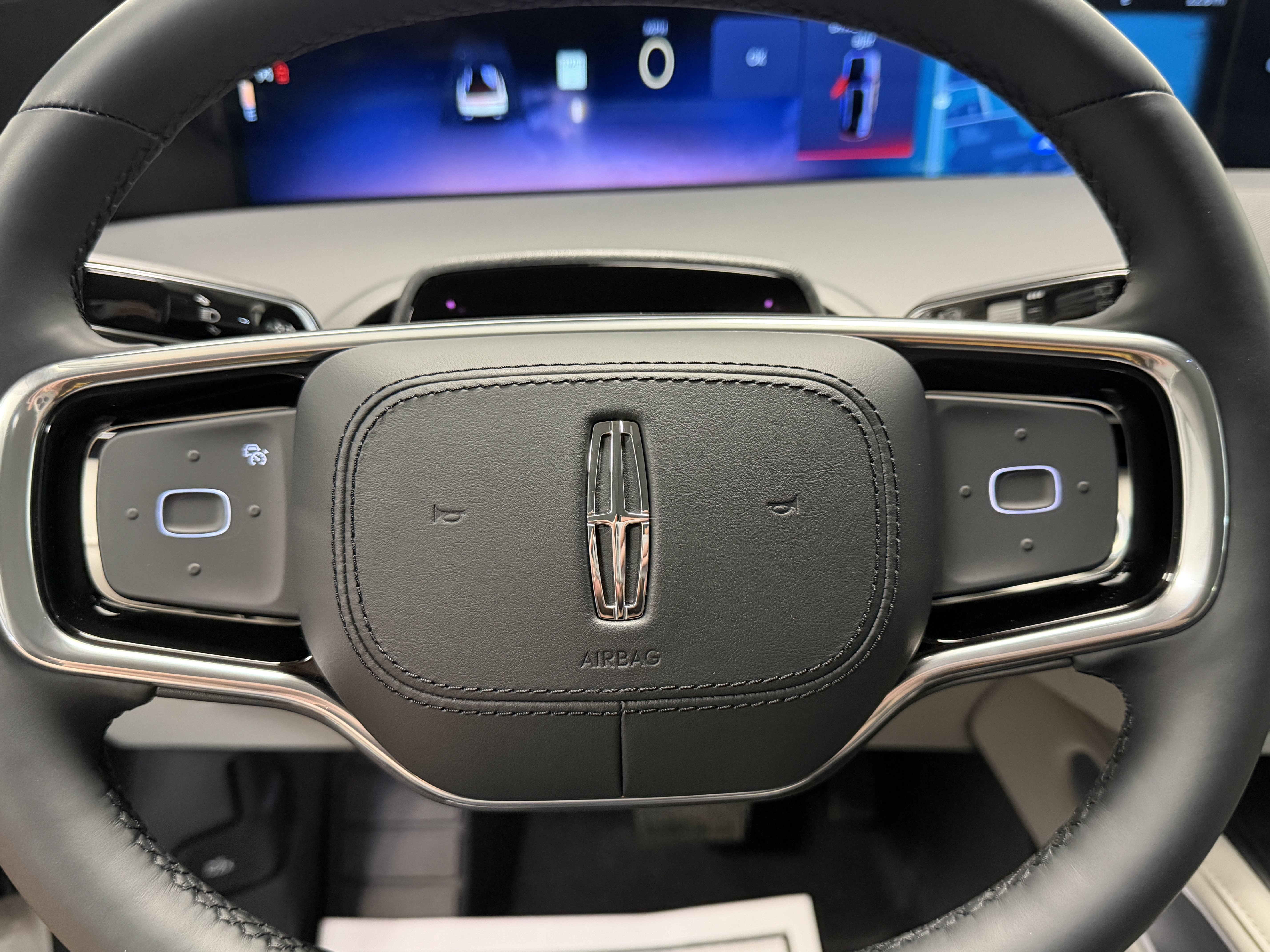 New 2026 Lincoln Nautilus Reserve AWD/4WD image 17