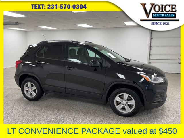 Used 2022 Chevrolet Trax LT w/ LT Convenience Package image 1