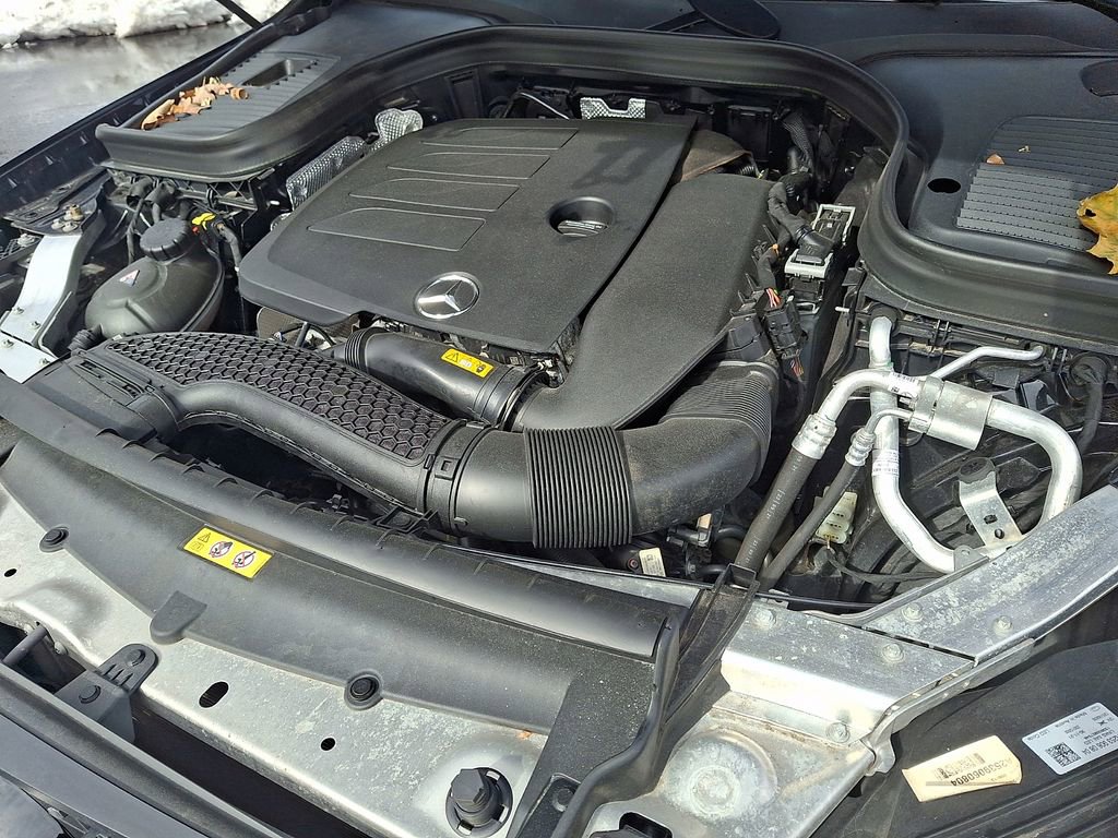 Used 2022 Mercedes-Benz GLC 300 4MATIC Coupe image 27