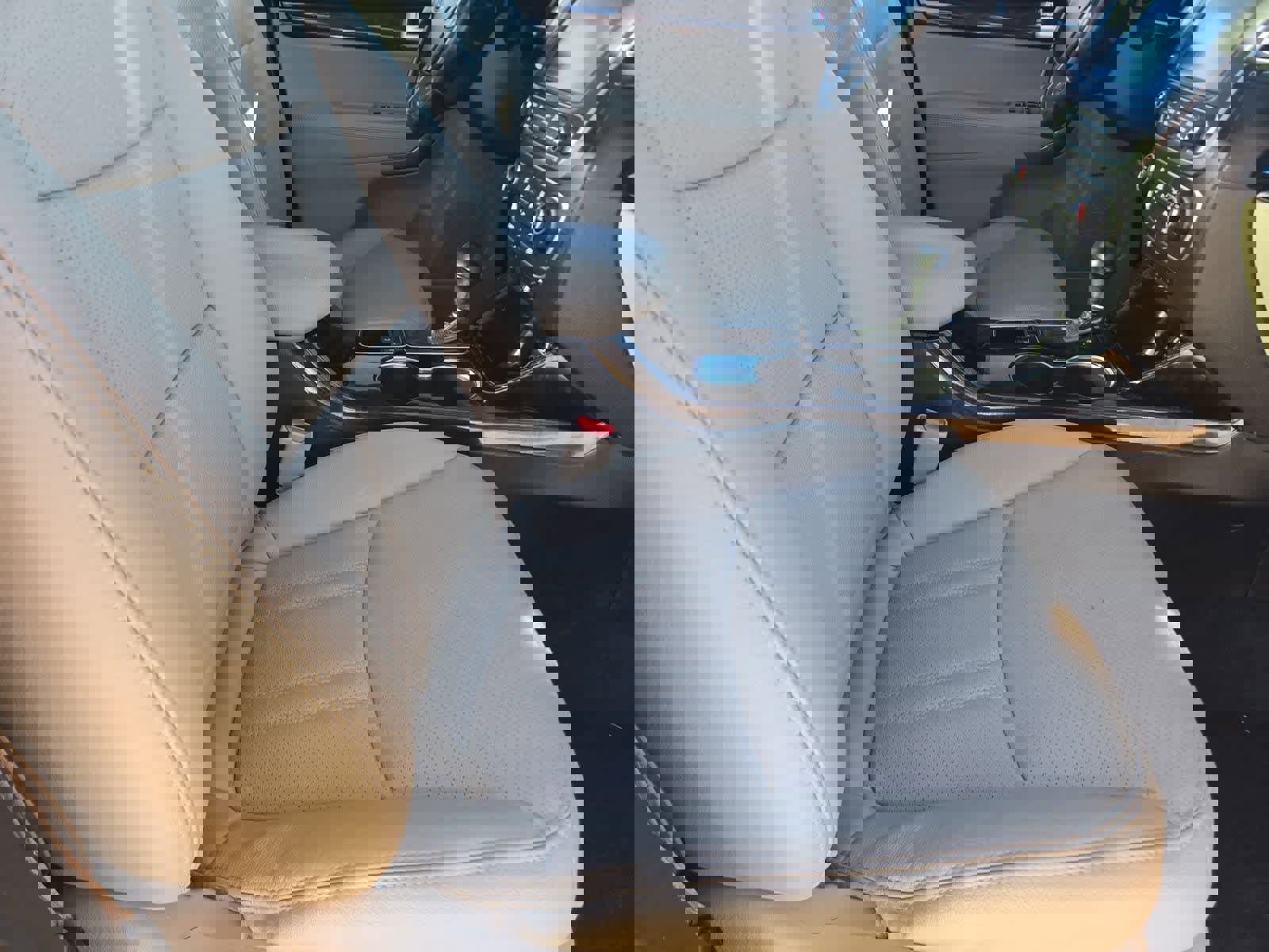 Used 2015 Kia Sorento EX w/ EX V6 Touring Package image 22