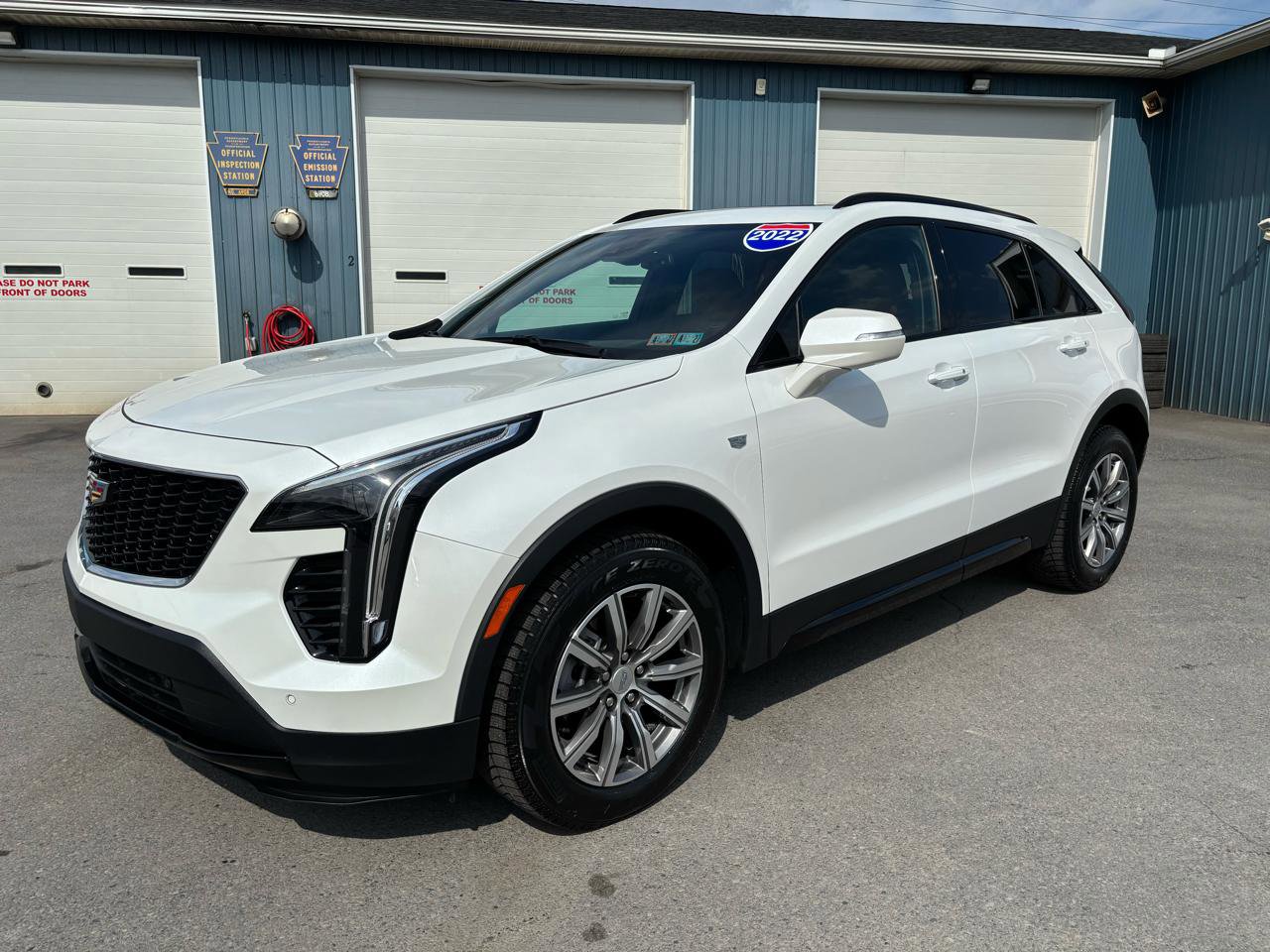 Used 2022 Cadillac XT4 Sport image 1