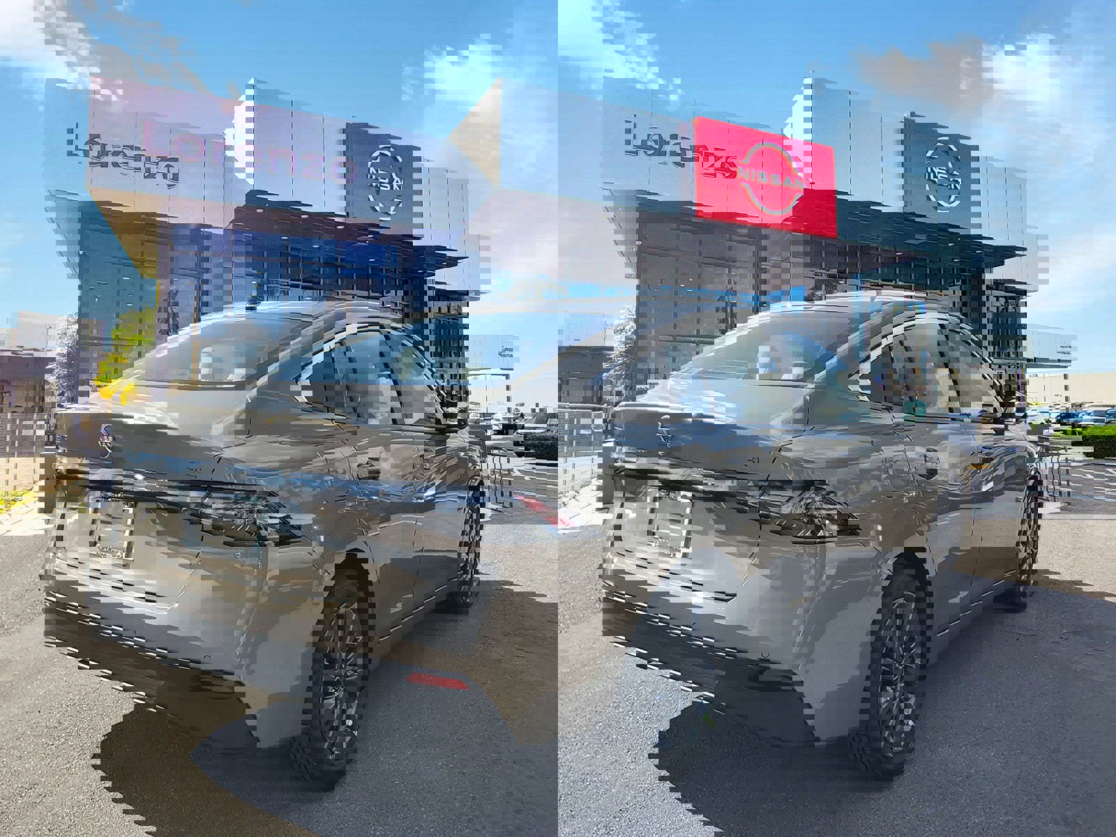 New 2026 Nissan Sentra SL image 4