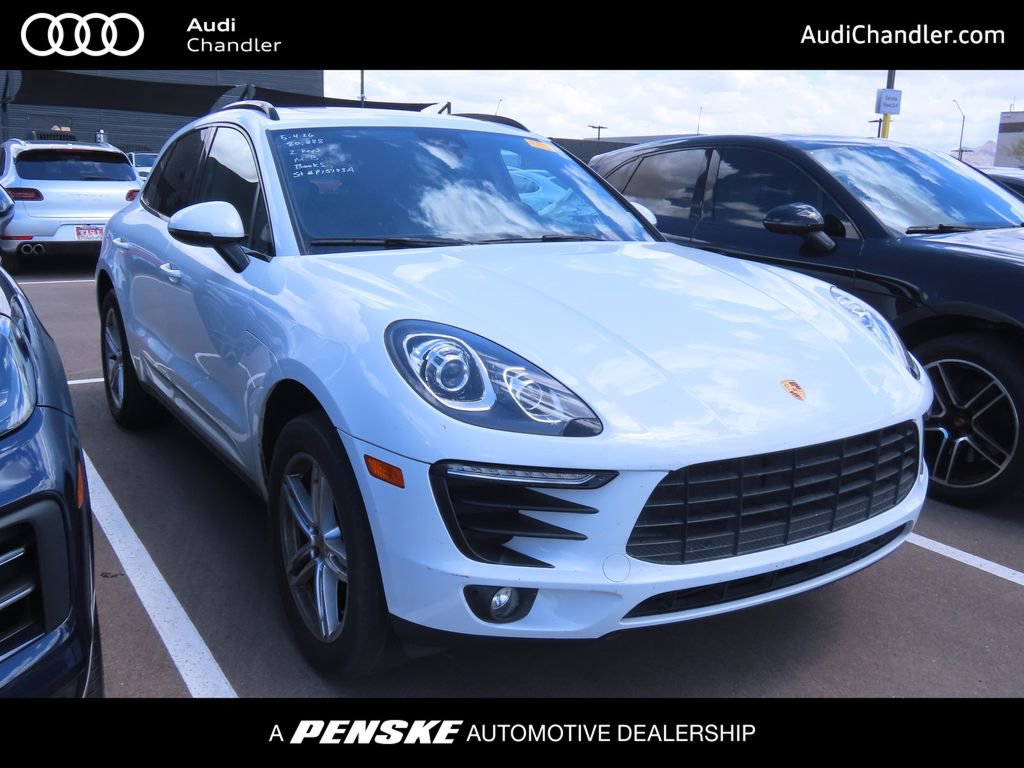Used 2018 Porsche Macan AWD/4WD image 1