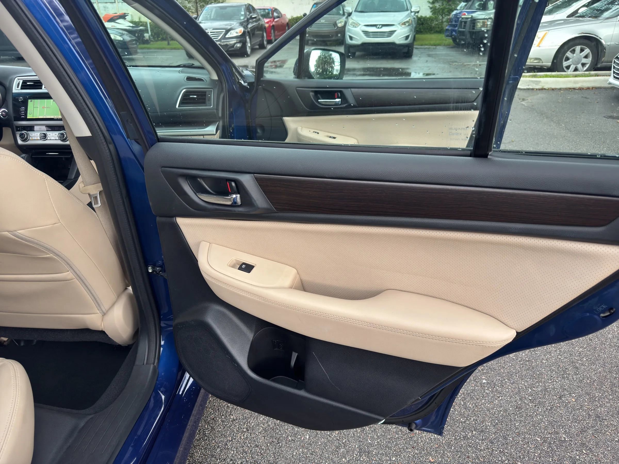 Used 2016 Subaru Legacy 3.6R Limited image 26