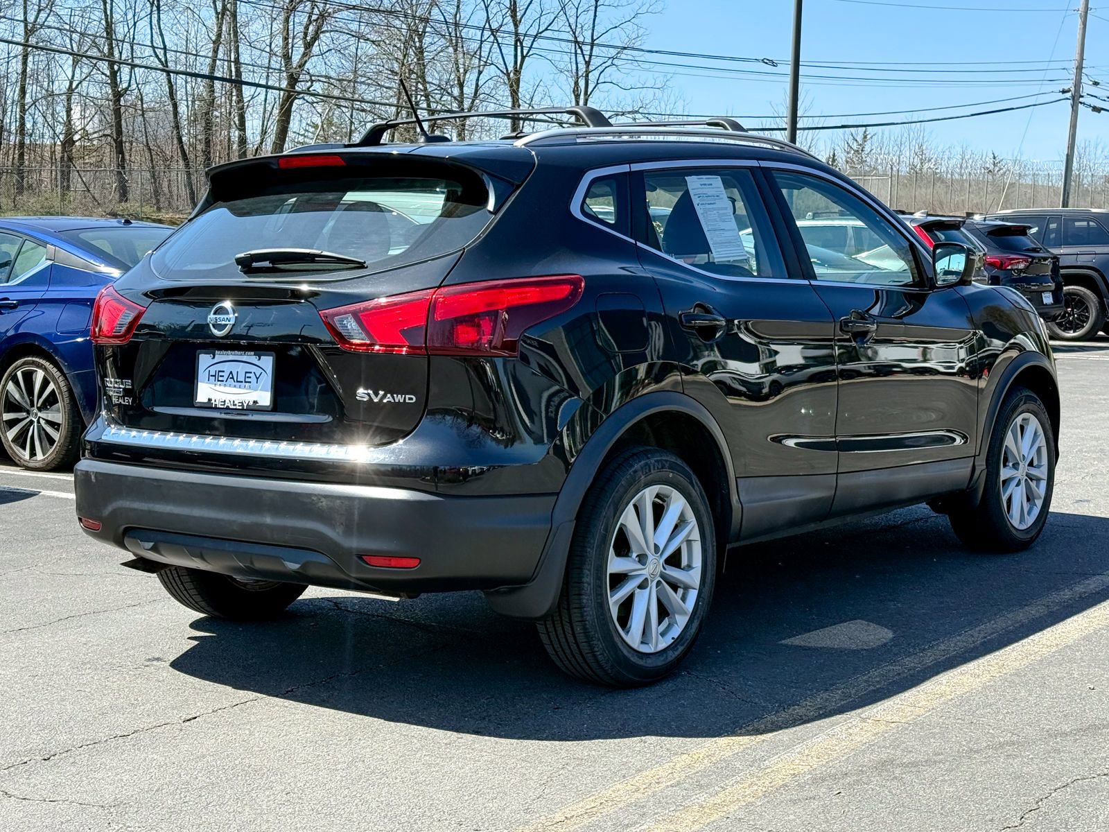 Used 2017 Nissan Rogue Sport SV w/ SV Premium Package AWD/4WD image 9
