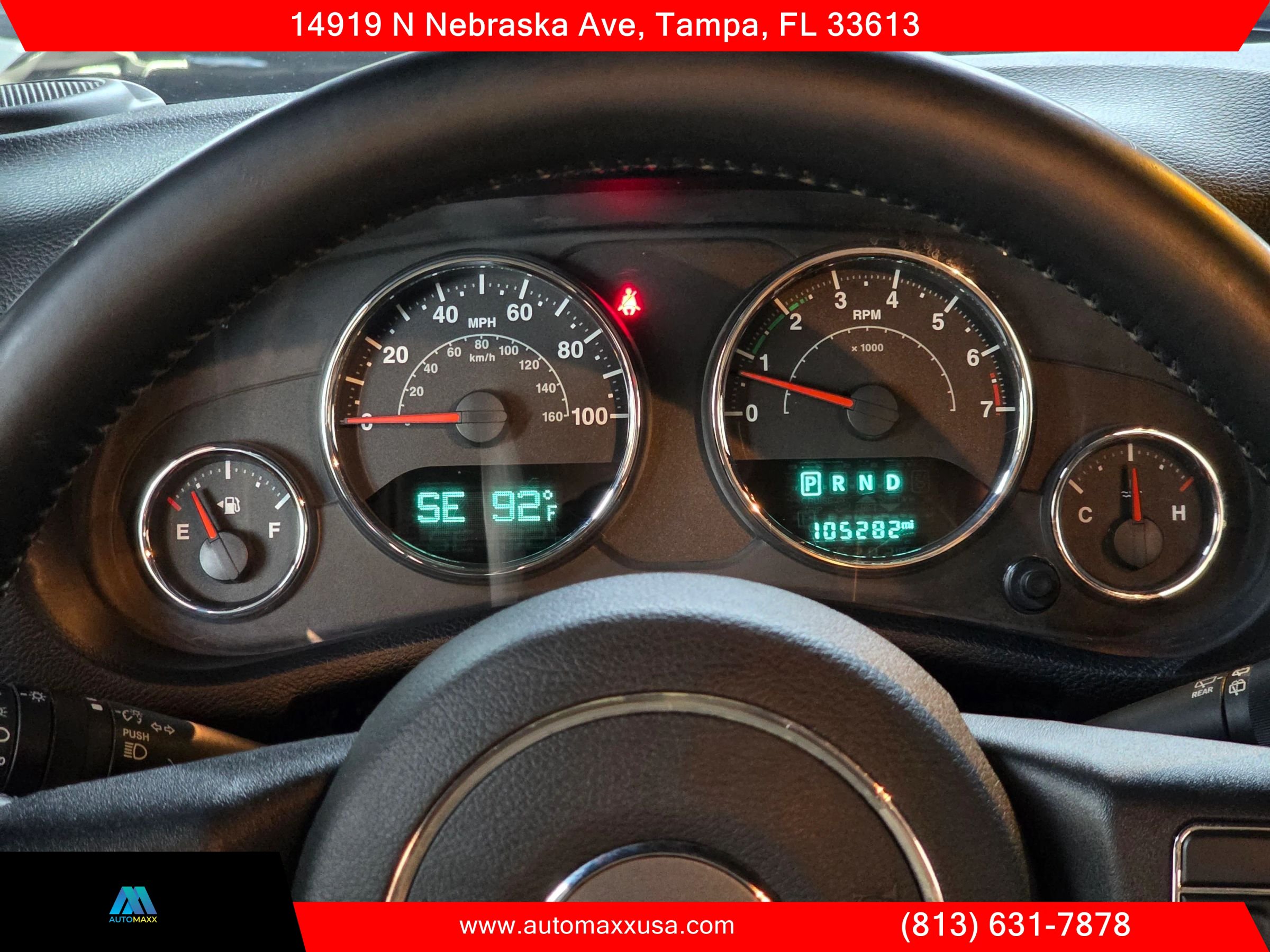 Used 2015 Jeep Wrangler Sahara w/ Connectivity Group AWD/4WD image 14