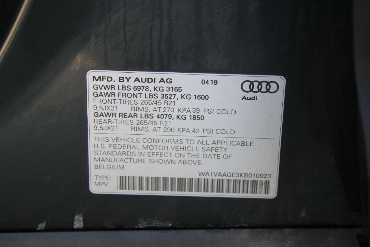 Used 2019 Audi e-tron Prestige image 27