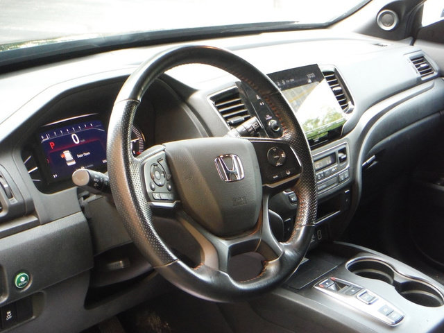 Used 2023 Honda Passport TrailSport image 14