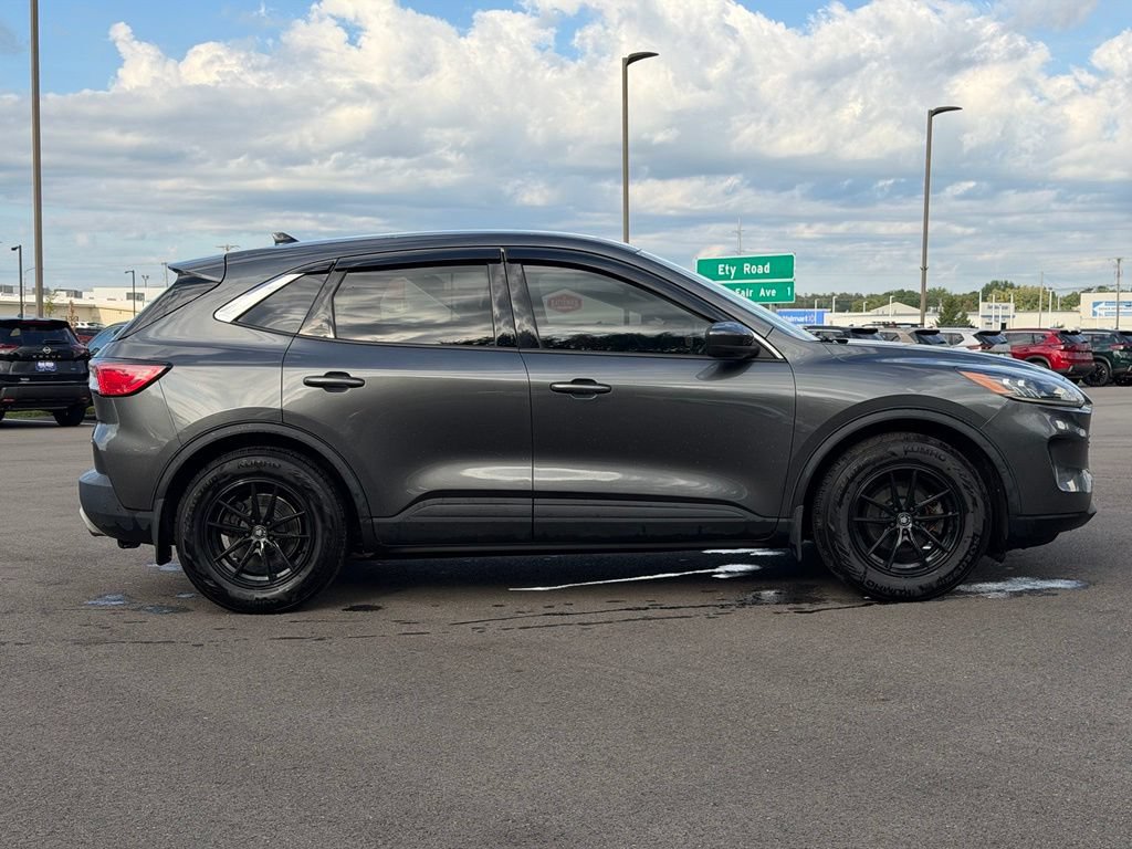 Used 2020 Ford Escape SE FWD image 6