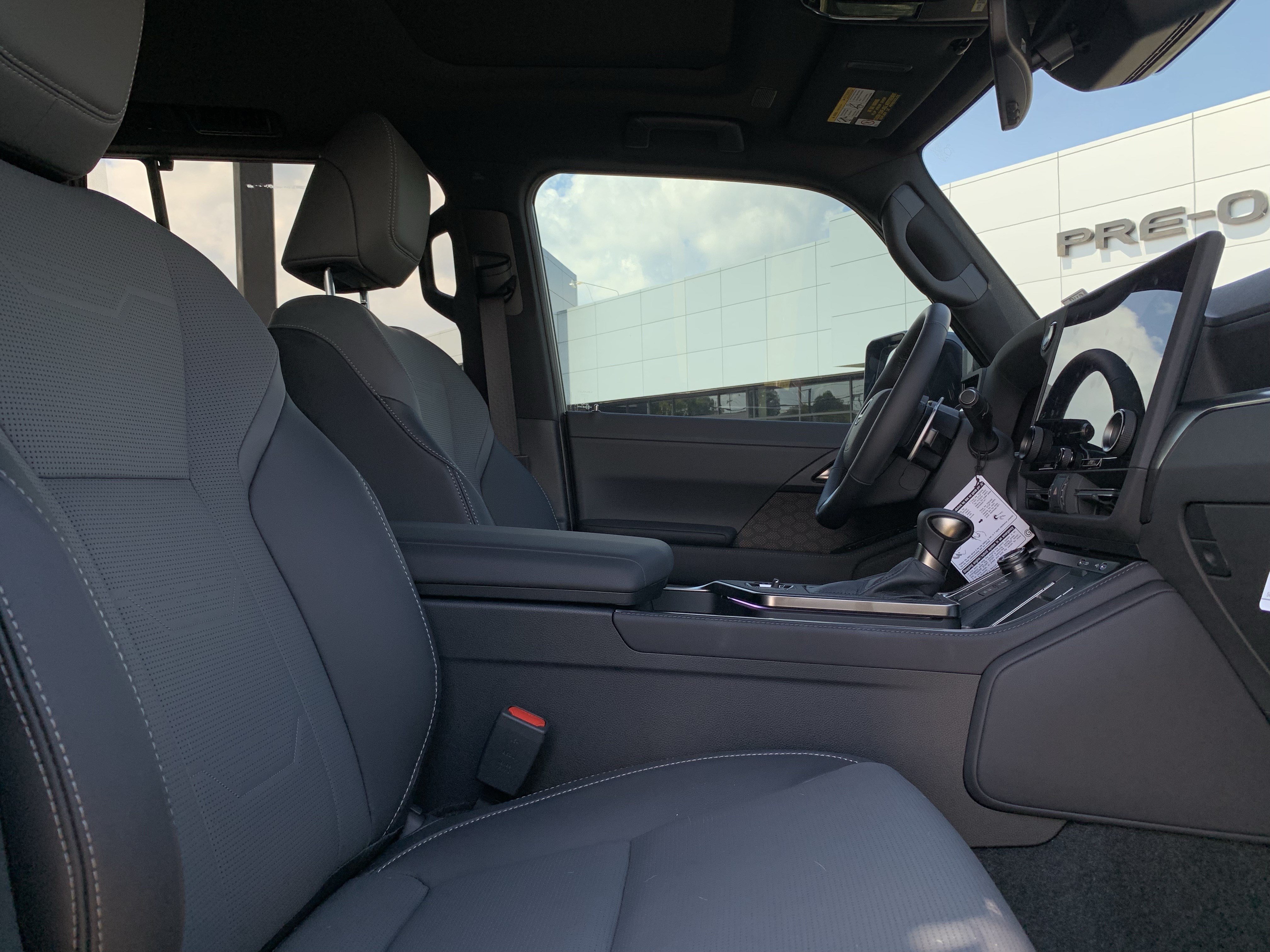 Used 2026 Lexus GX 550 AWD/4WD image 35