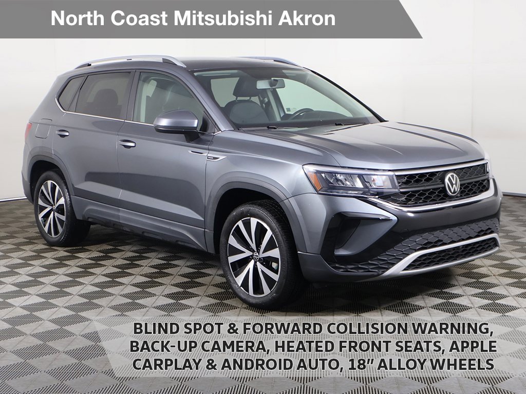 Used 2022 Volkswagen Taos SE image 1