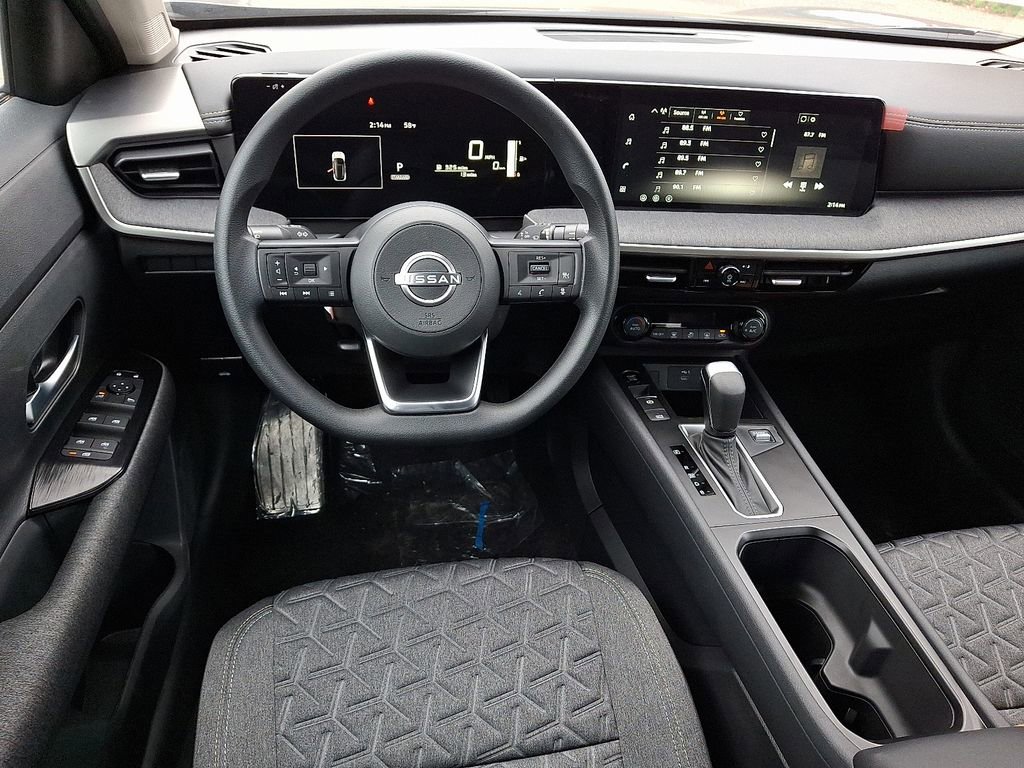 New 2026 Nissan Kicks SV image 8