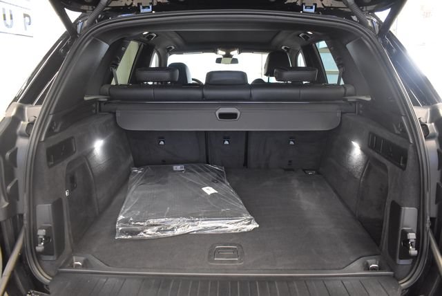 Used 2023 BMW X5 xDrive40i w/ Premium Package AWD/4WD image 16