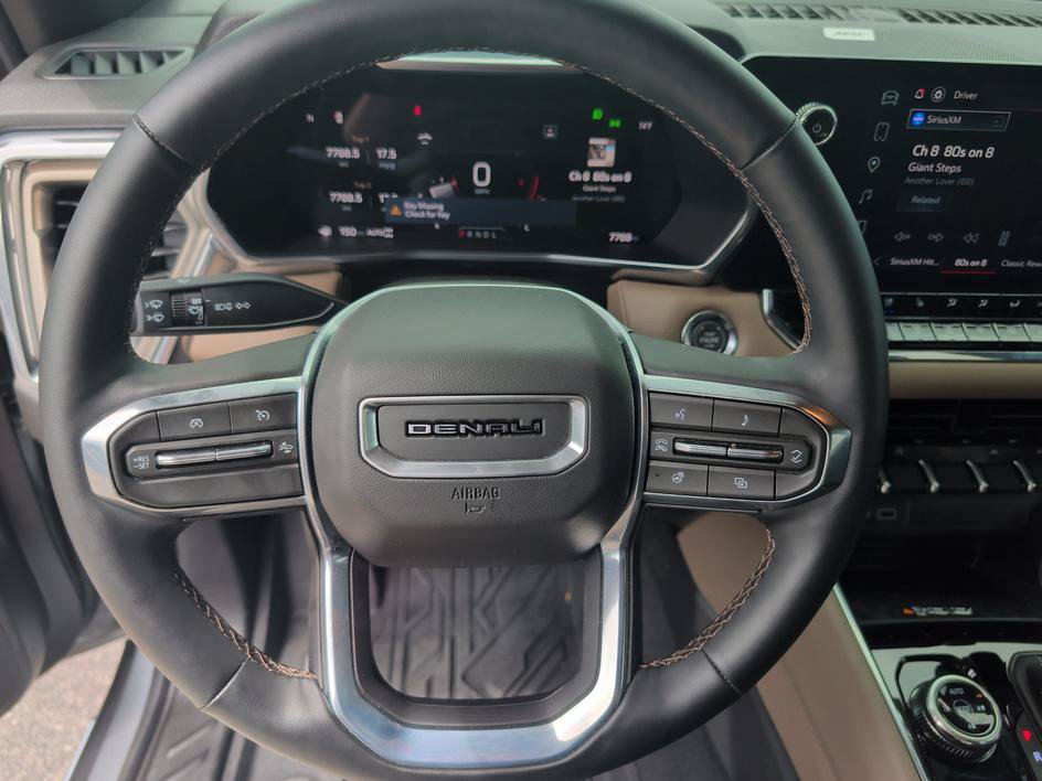 Used 2026 GMC Canyon Denali AWD/4WD image 18
