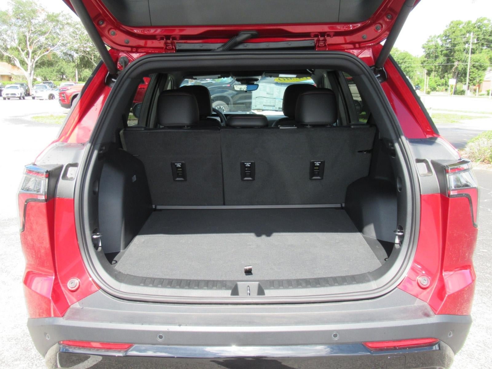 New 2026 Chevrolet Equinox RS w/ Safety and Technology Package FWD image 34