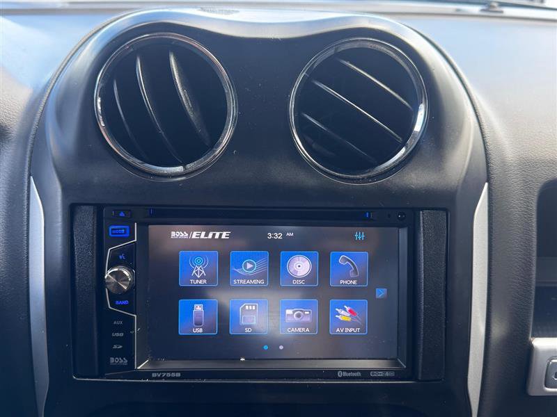 Used 2016 Jeep Compass Latitude image 9