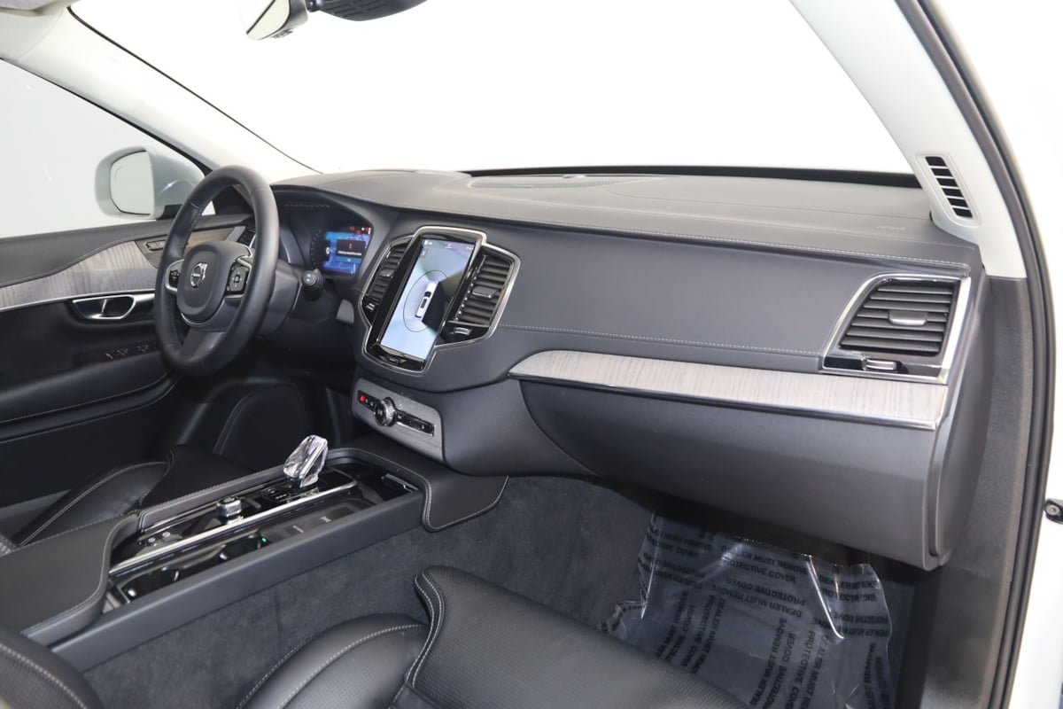 Used 2023 Volvo XC90 B6 Ultimate AWD/4WD image 39