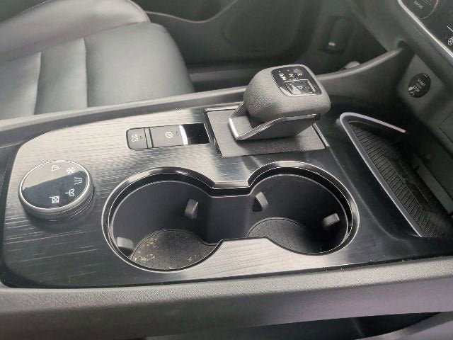 Used 2024 Nissan Rogue SL AWD/4WD image 22