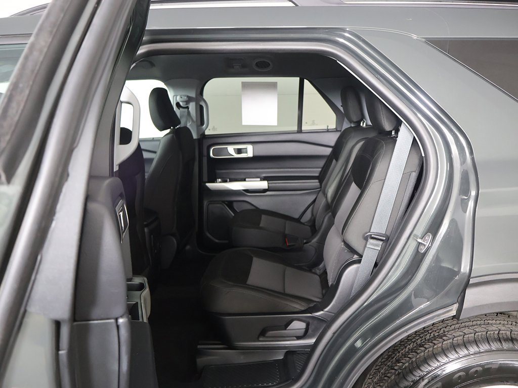 Used 2023 Ford Explorer XLT image 27
