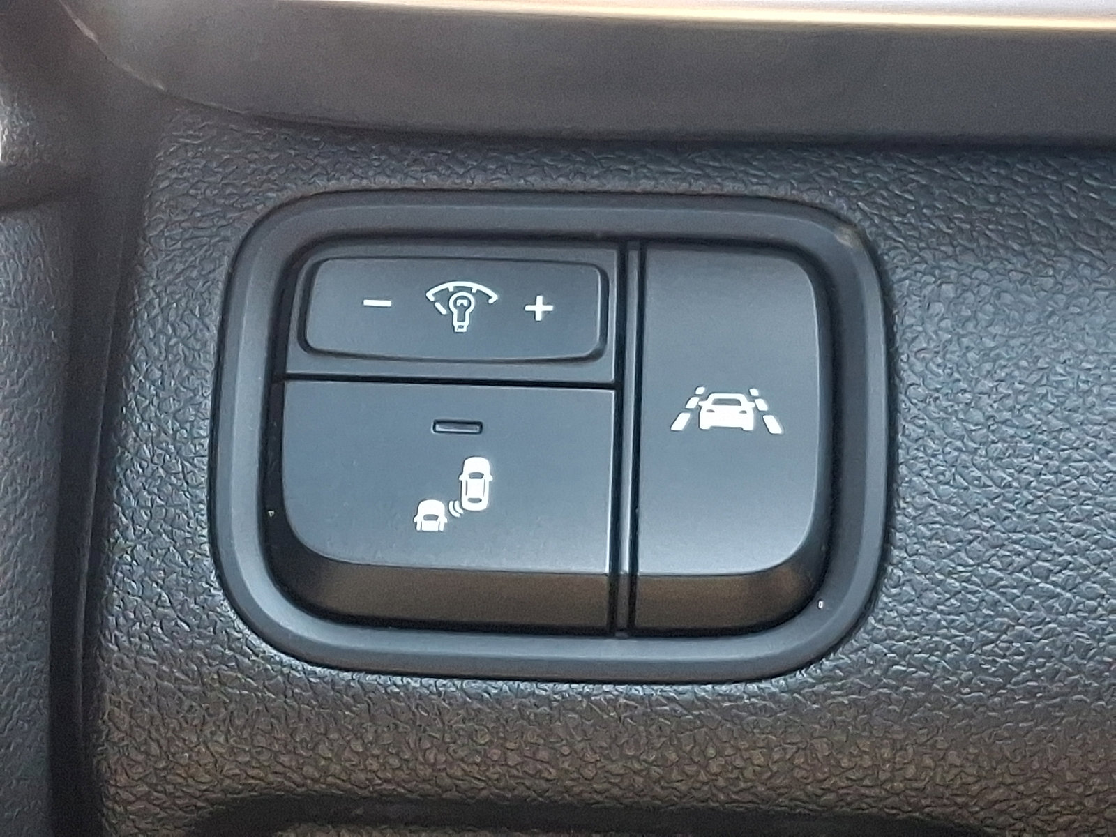 Used 2020 Kia Optima LX image 22