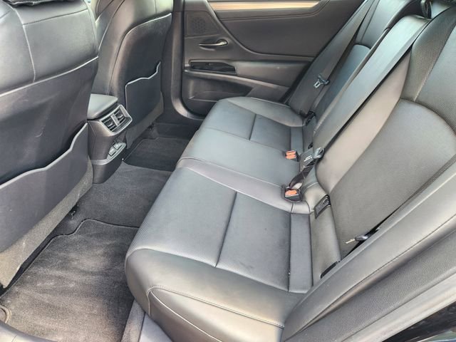 Used 2024 Lexus ES 350 F Sport w/ Accessory Package (Z2) image 30