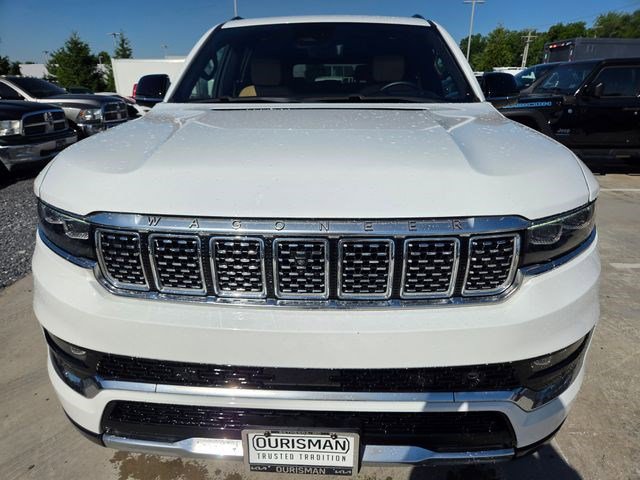 Used 2023 Jeep Grand Wagoneer L Series III w/ Rear Seat Video Group 1 AWD/4WD image 23