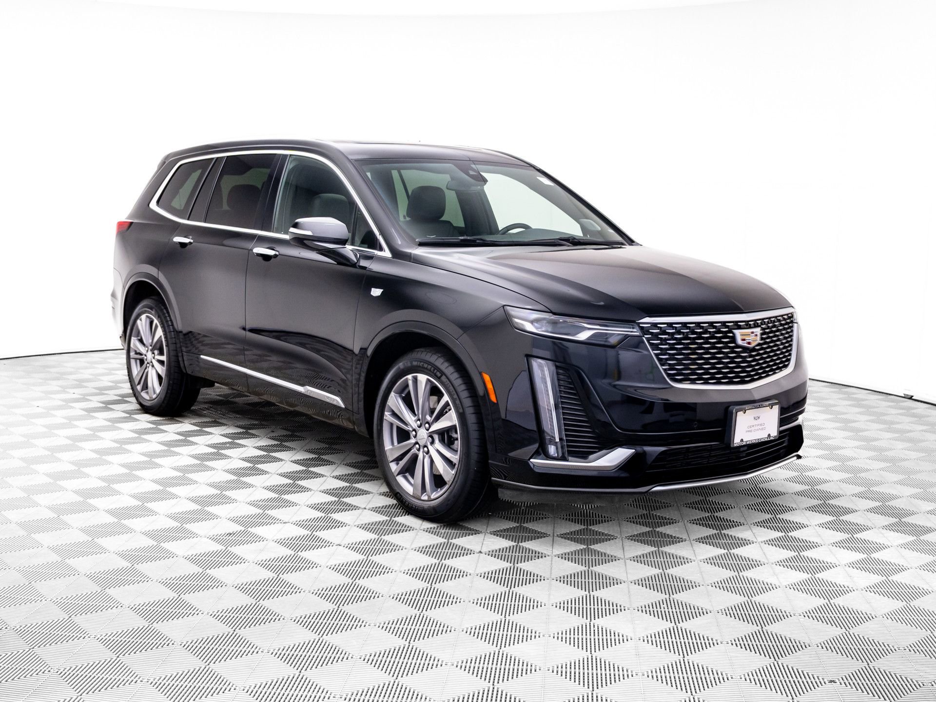 Certified 2023 Cadillac XT6 Premium Luxury AWD/4WD image 8