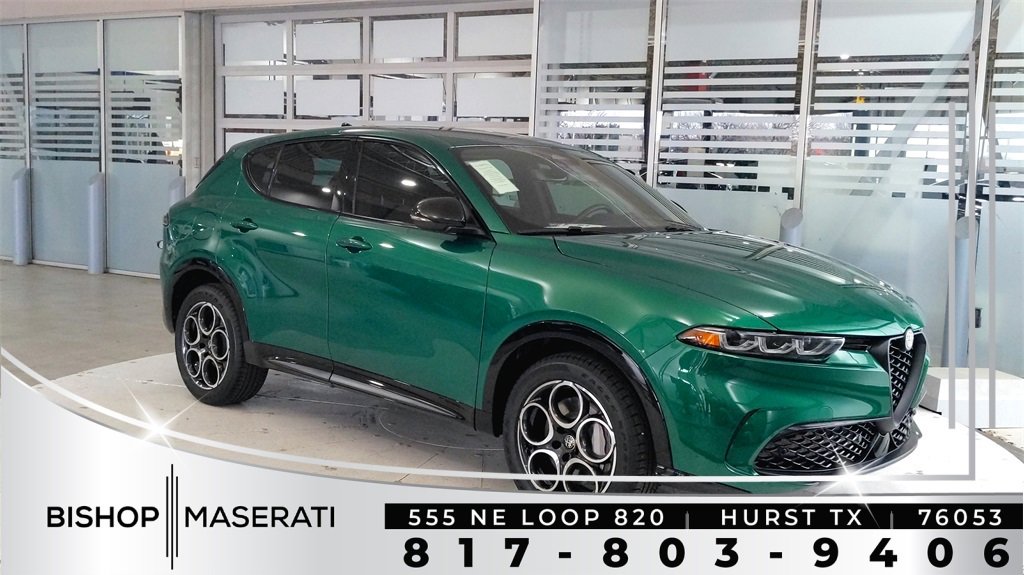 New 2025 Alfa Romeo Tonale w/ Premium Package