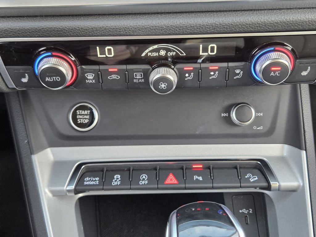 Certified 2021 Audi Q3 2.0T Premium w/ Convenience Package image 22