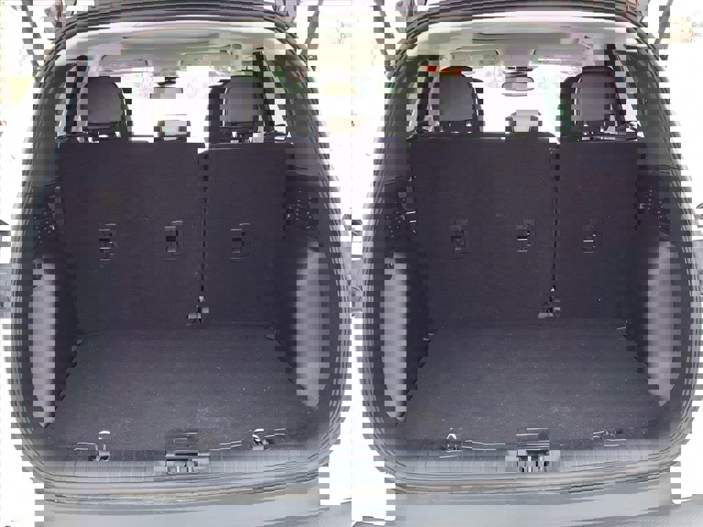 Certified 2022 Ford Escape Titanium w/ Class II Trailer Tow Package image 18