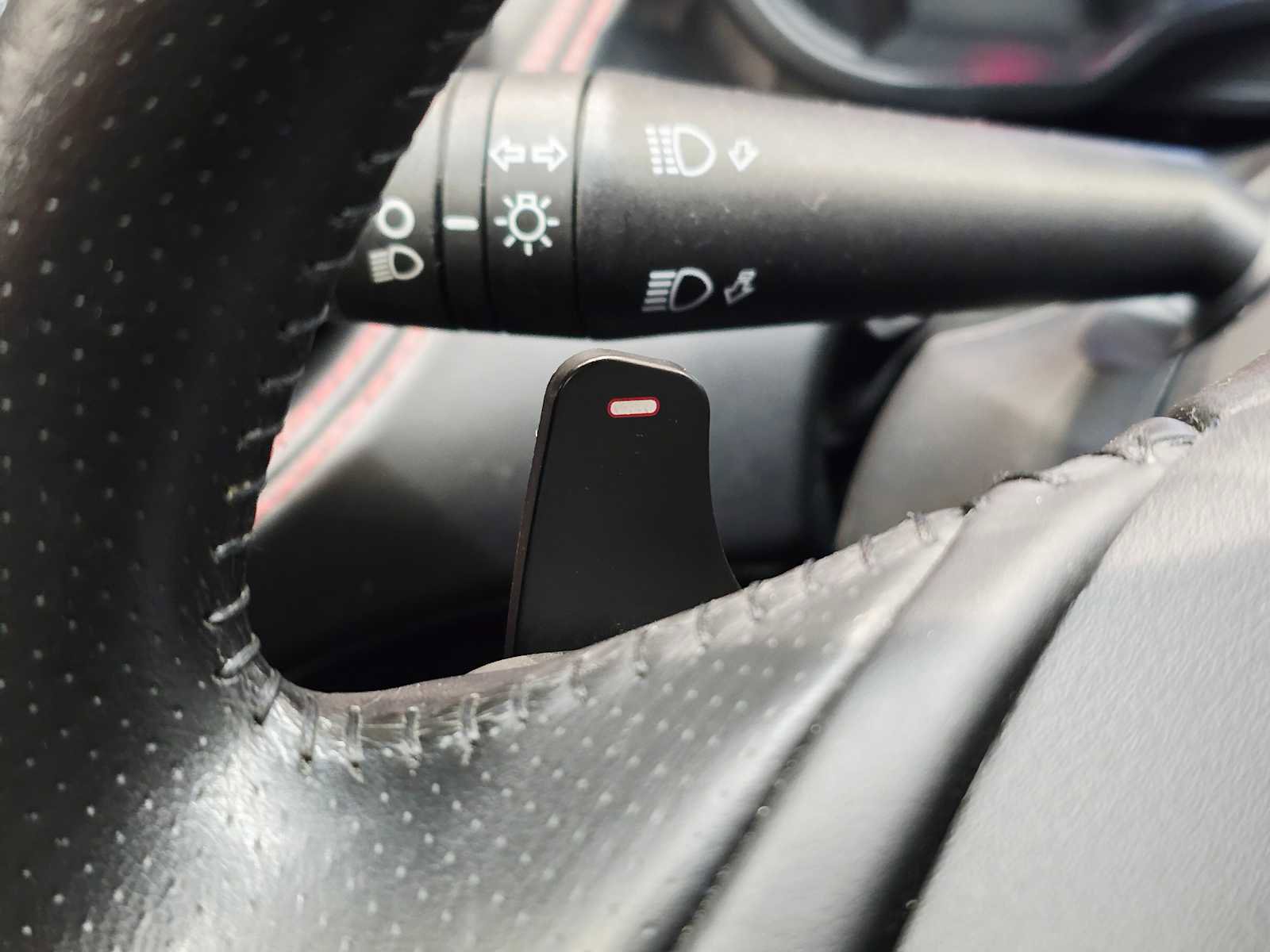 Used 2018 Alfa Romeo 4C Coupe w/ Convenience Group - Coupe image 19