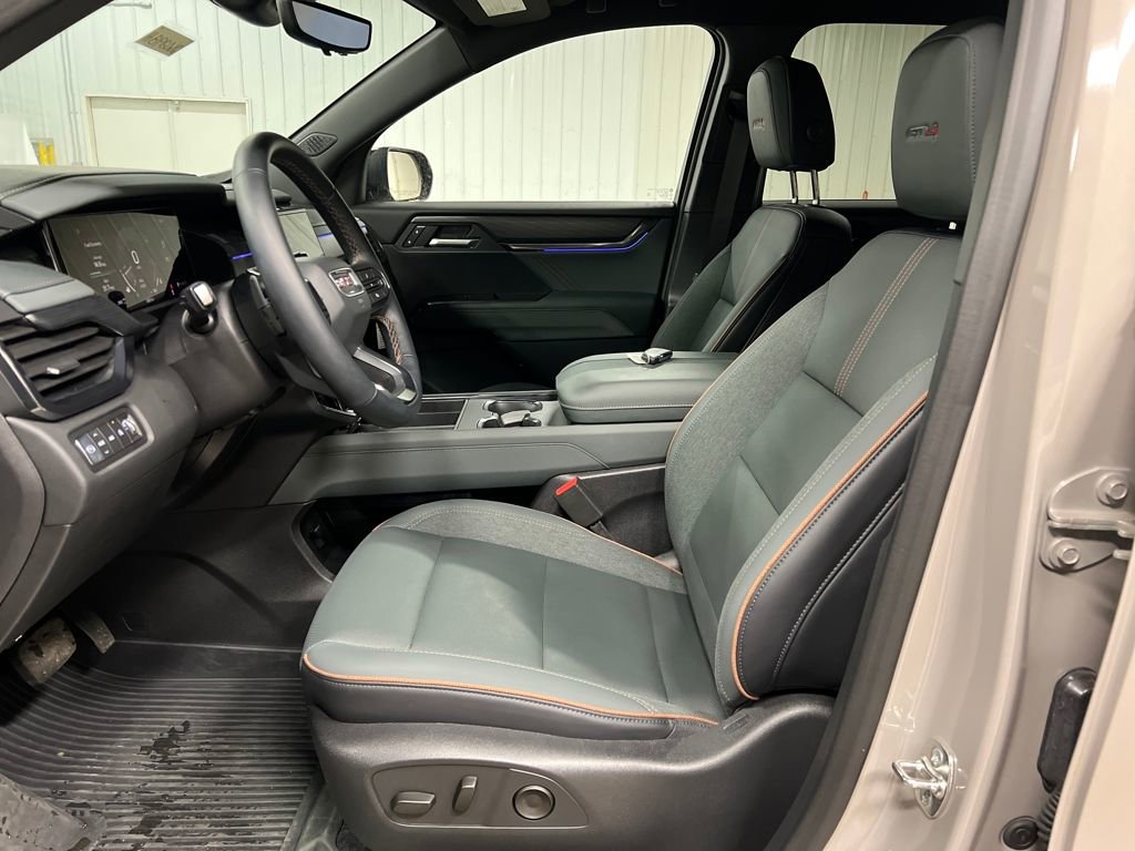 New 2026 GMC Acadia AT4 w/ LPO, Floor Liner Package image 23
