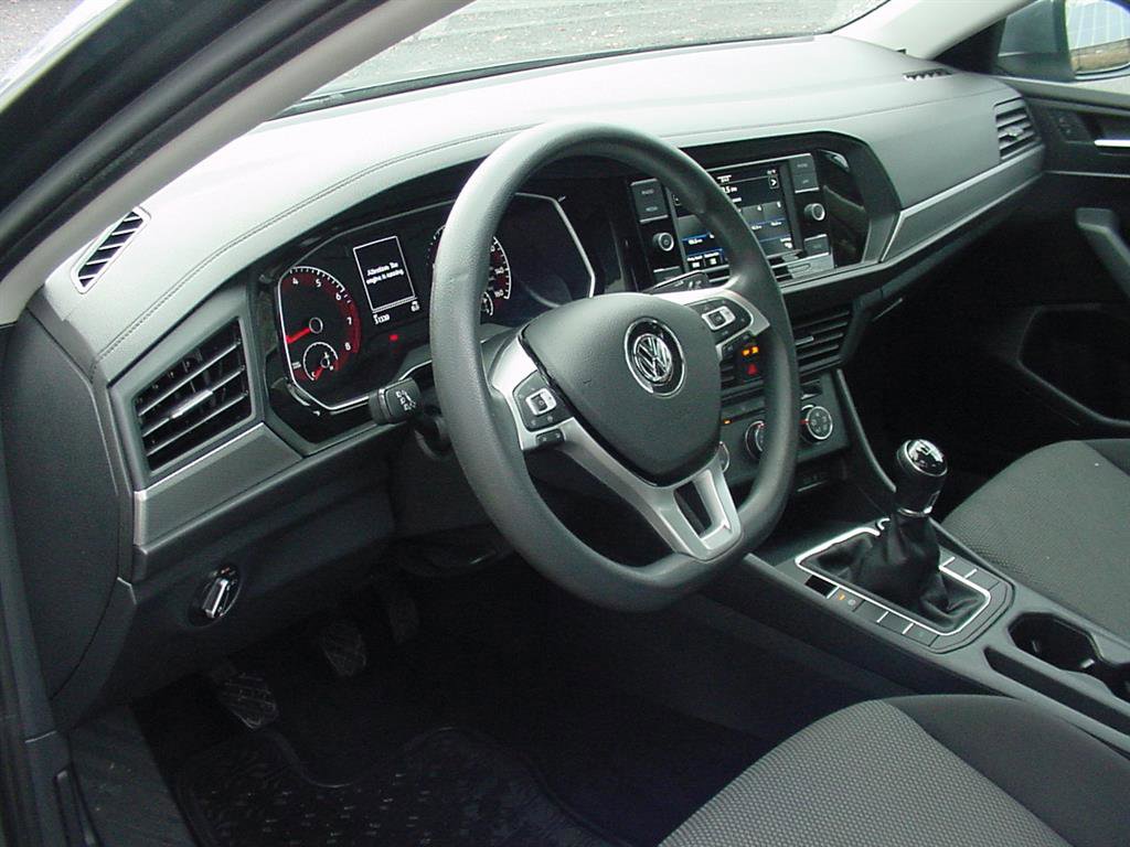 Used 2021 Volkswagen Jetta S w/ Driver Assistance Package image 8