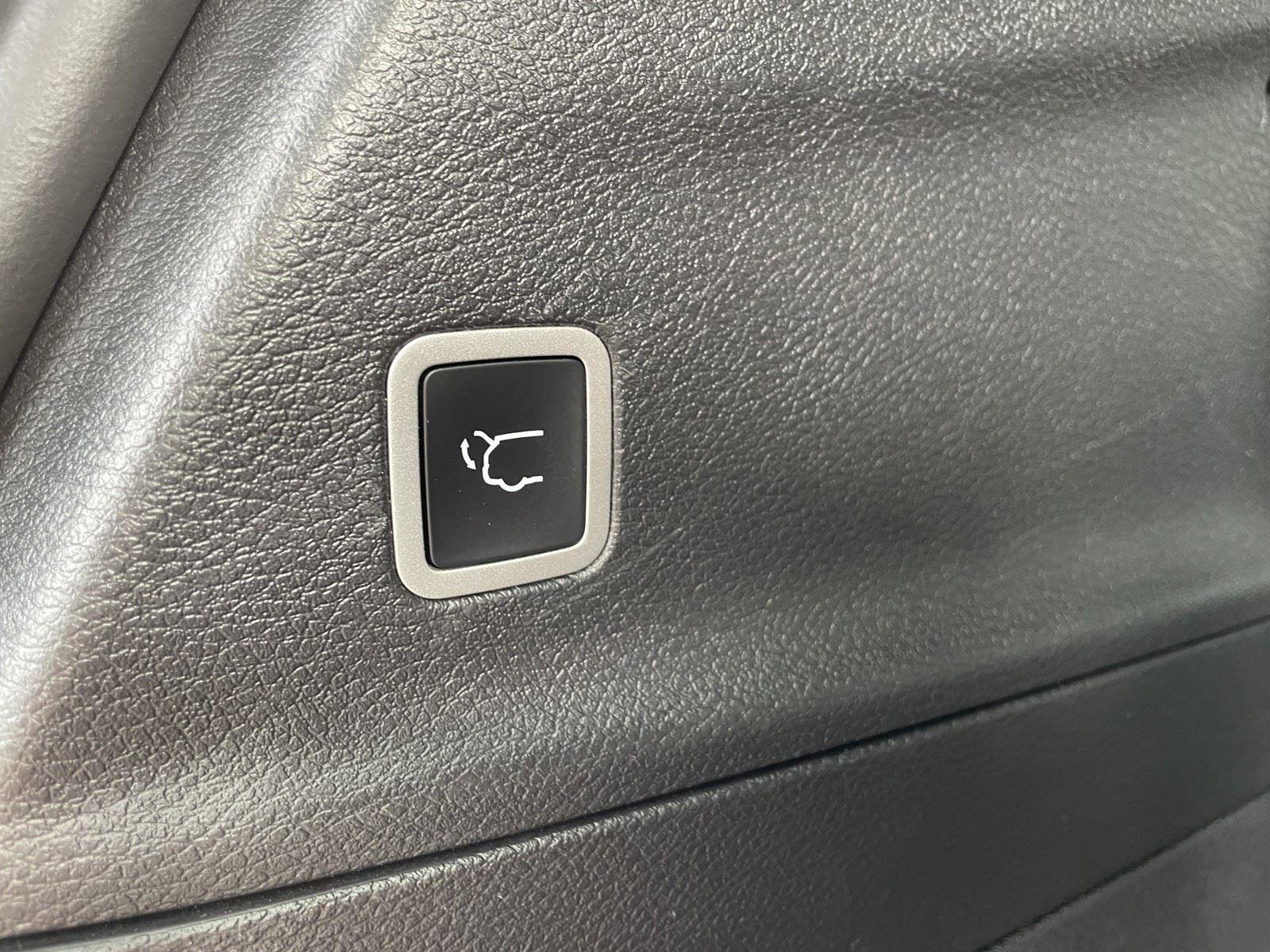 Certified 2025 Chrysler Pacifica Limited image 44