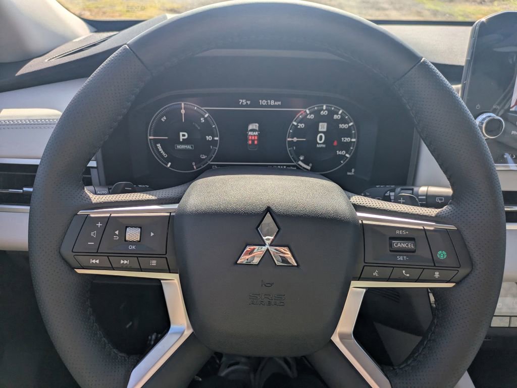 New 2025 Mitsubishi Outlander SEL image 29