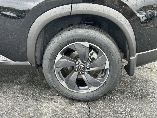 New 2026 Nissan Rogue SV w/ SV Premium Package image 15