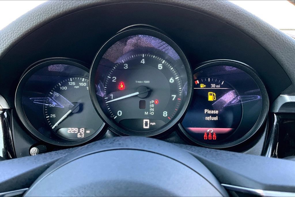 Used 2022 Porsche Macan image 30