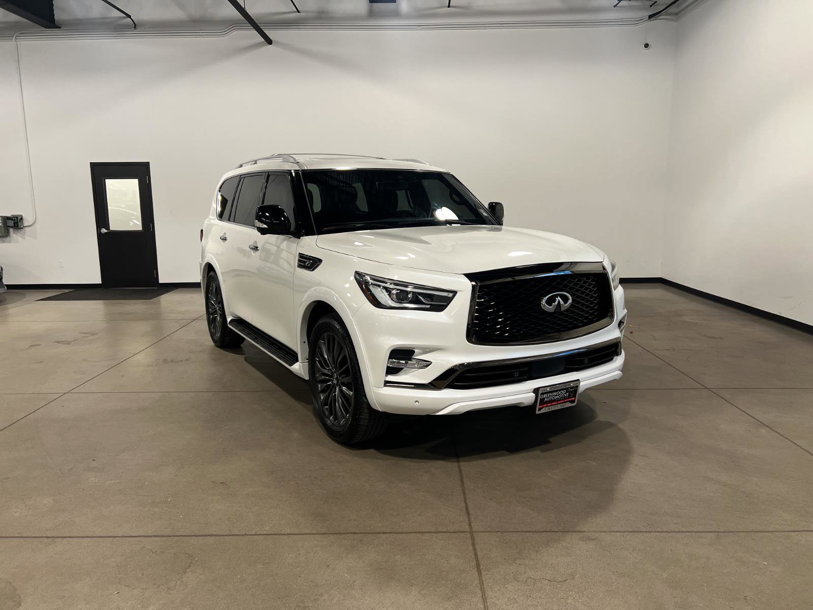 Used 2024 INFINITI QX80 Sensory