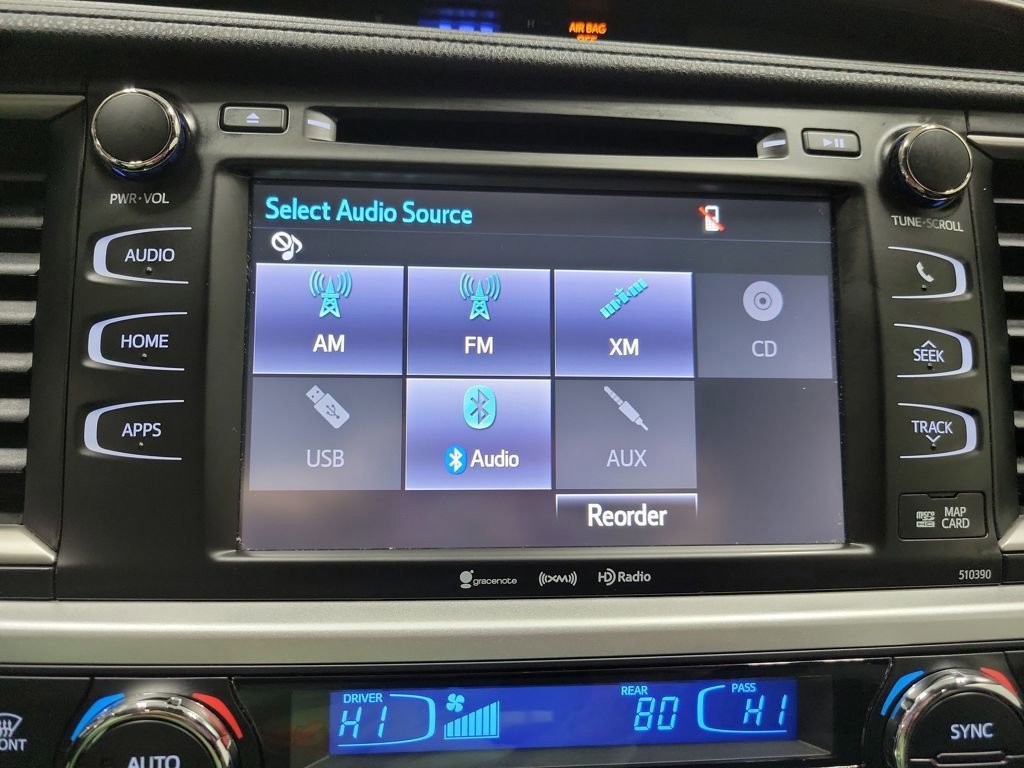 Used 2019 Toyota Highlander XLE image 44