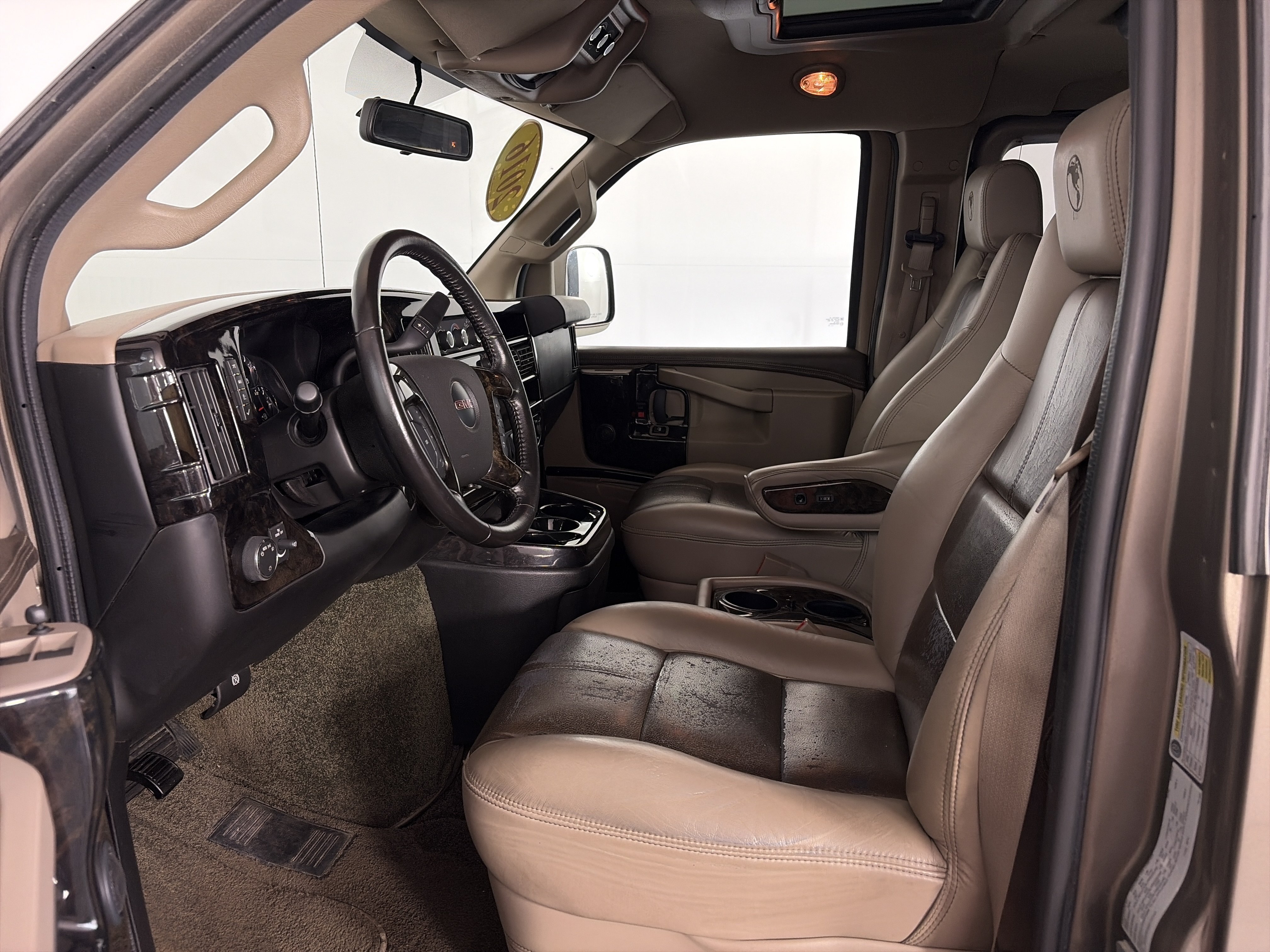 Used 2016 GMC Savana 2500 RWD image 5