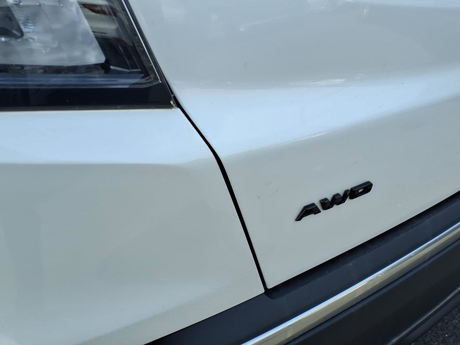 Certified 2023 Cadillac XT5 Sportv AWD/4WD image 12