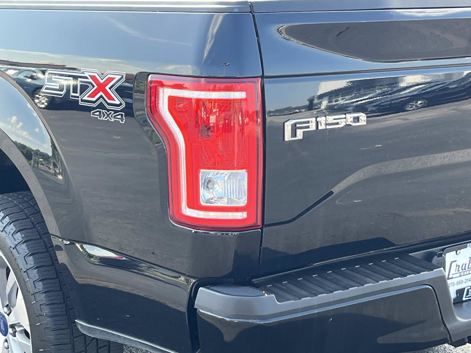 Used 2017 Ford F150 XL w/ Equipment Group 101A Mid AWD/4WD image 6