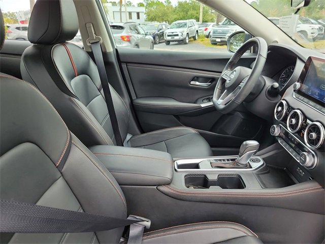 Used 2023 Nissan Sentra SR w/ SR Premium Package image 32