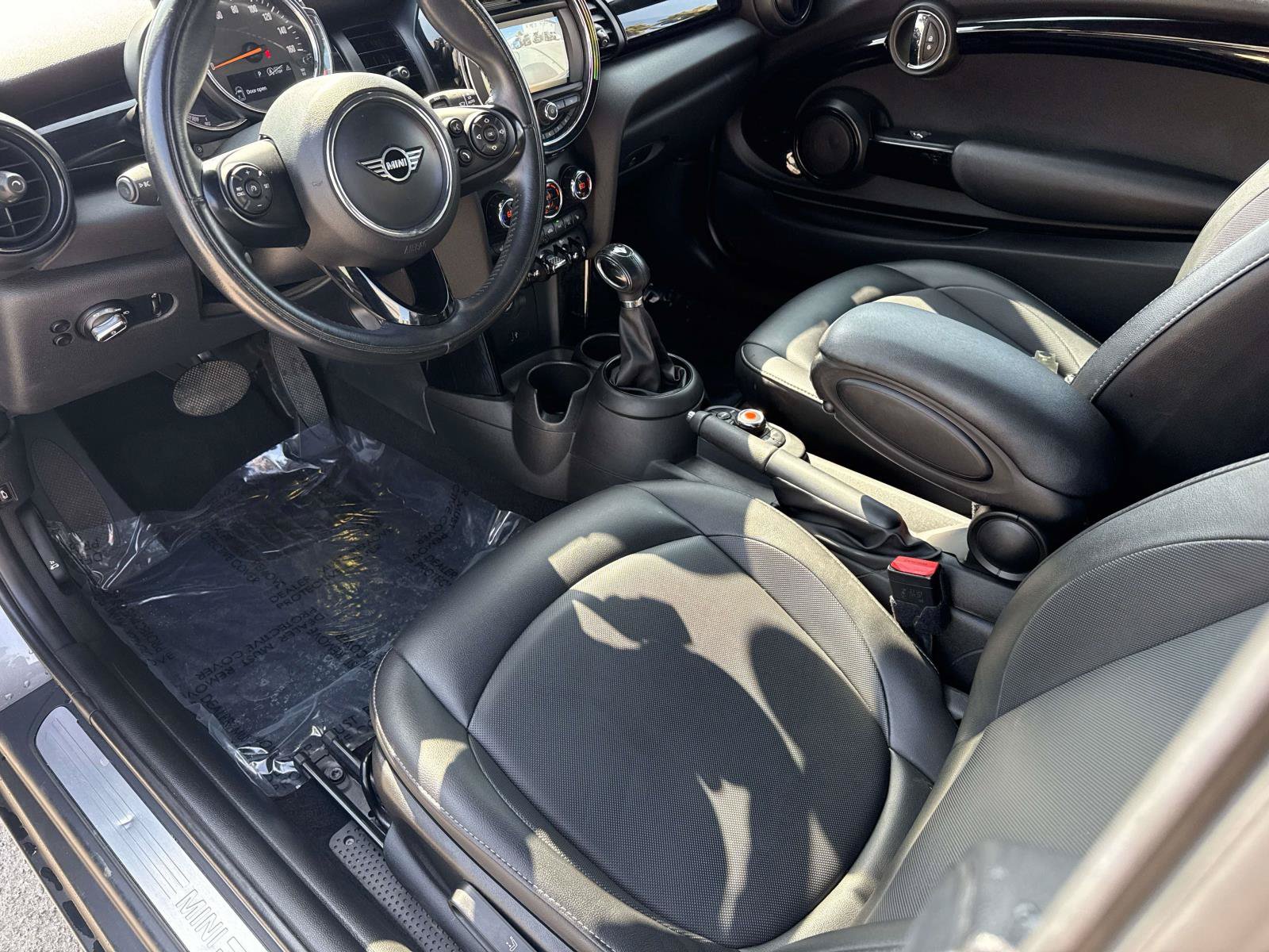 Used 2019 MINI Cooper Convertible FWD image 9
