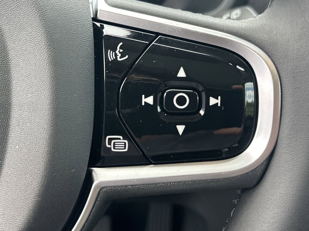 New 2026 Volvo XC90 B5 Ultra w/ Protection Package Premier image 21