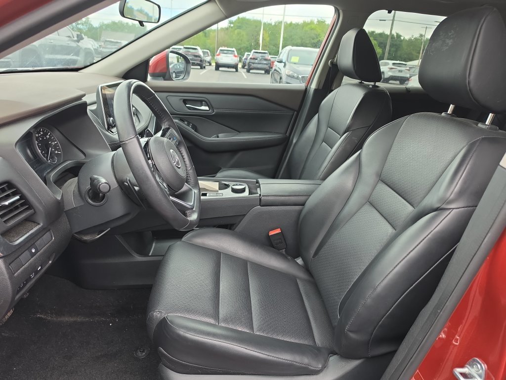 Used 2023 Nissan Rogue SV w/ SV Premium B Package AWD/4WD image 10